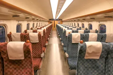 Sièges non-réservés dans train japonais