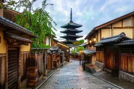 Visita lo storico quartiere di Gion, nel cuore di Kyoto