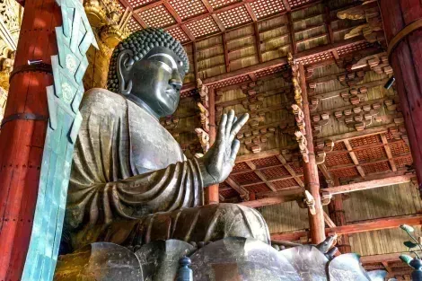 Le temple Todai-ji et son bouddha de bronze : un incontournable lors de votre visite de Nara
