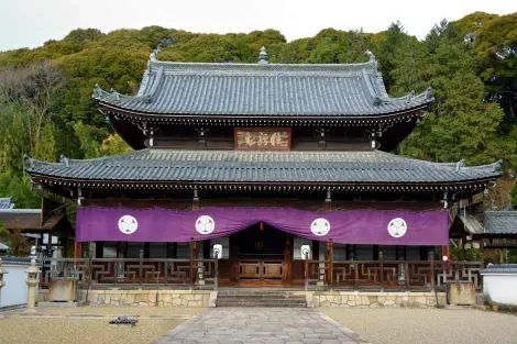 El templo Manpukuji (Kyoto) es una de las pocas construcciones de arquitectura china chan, de la dinastía Ming.