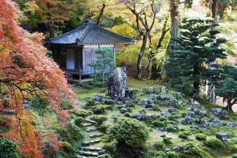 The temple Meitsu-Ji, considered a national treasure.