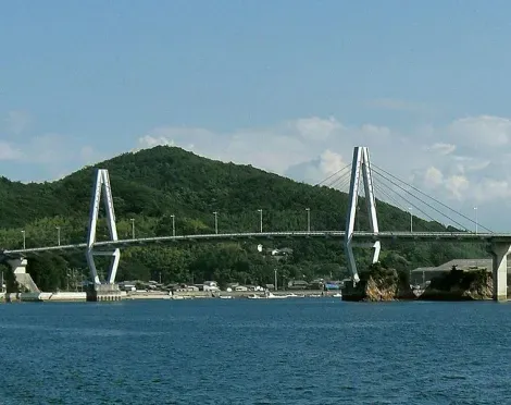 El gran puente de Yuge en el archipiélago de Kamijima.