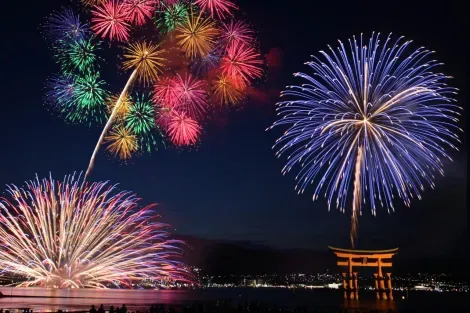 Fireworks of Miyajima, the most famous fireworks in Japan.