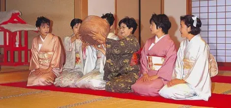 Cérémonies du thé avec bols géants au temple Saidaiji de Nara