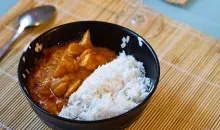 Il riso al curry, curry più mangiare in Giappone