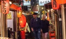 Ruelle et restaurants de yakitori dans Omoide Yokochô, Shinjuku