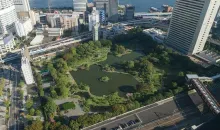 Le jardin Kyu Shiba Rikyu, oasis de verdure dans l'immense Tokyo
