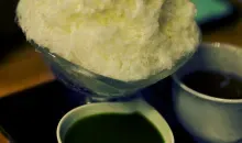 Chez Himitsudo, les kakigôri sont constituées de glace pilée et de sirop et toppings aux ingrédients mystères !