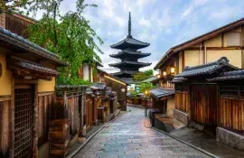 Besuchen Sie das historische Viertel Gion im Herzen von Kyoto