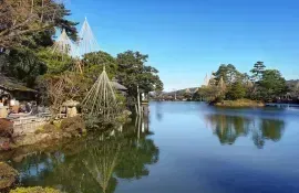 Una visita obligada en Kanazawa: el jardín Kenroku-en, uno de los tres más bellos de Japón