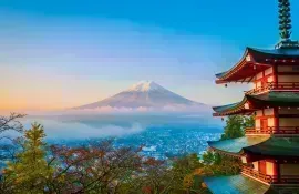 Le Mont Fuji depuis la pagode dans la région de Kawaguchiko