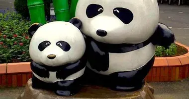 Lo Zoo di Ueno è stato il primo zoo in Giappone a ricevere una coppia di panda cinesi.