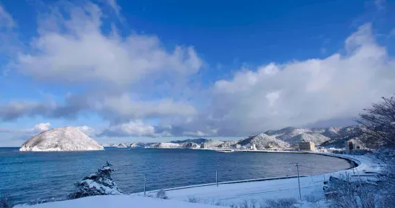 La baie d'Asamushi onsen en hiver
