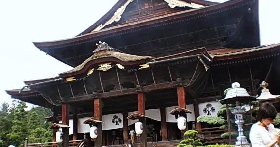 Temple Zenko-ji